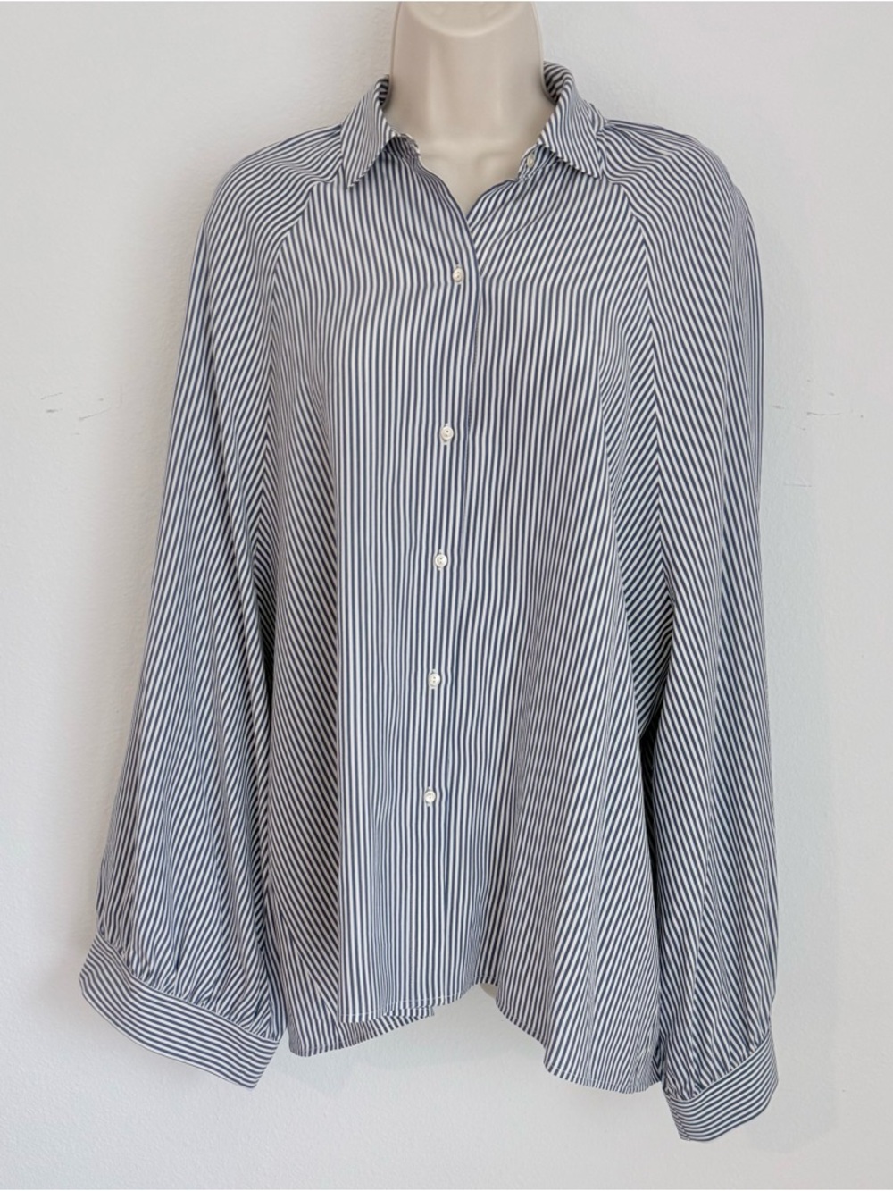 Nili Lotan Blue and White Striped “Leah” Silk blouse Size Medium (Retail $675)
